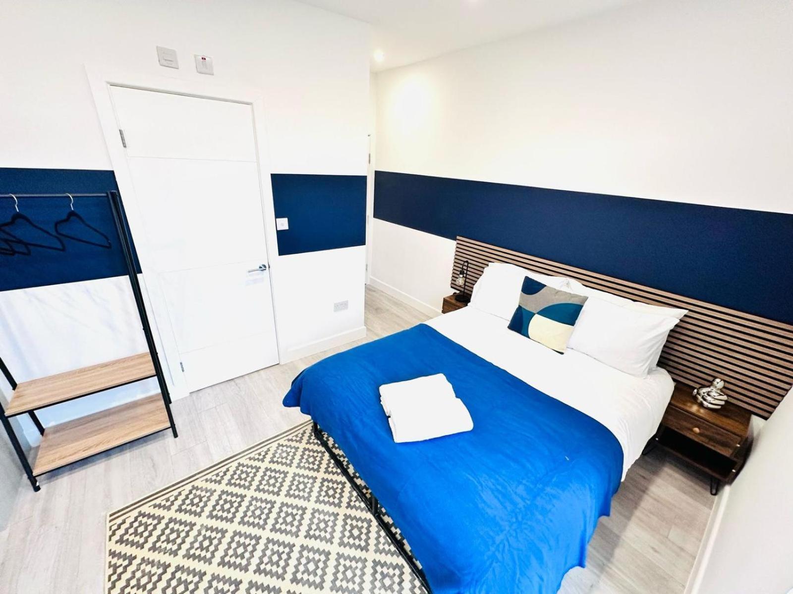 London 58 Blue House City Center Studio, Top Spot Экстерьер фото